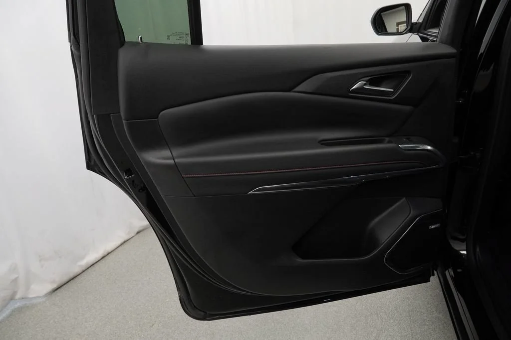 Used 2024 Mosaic Black Metallic Chevrolet RS image 27