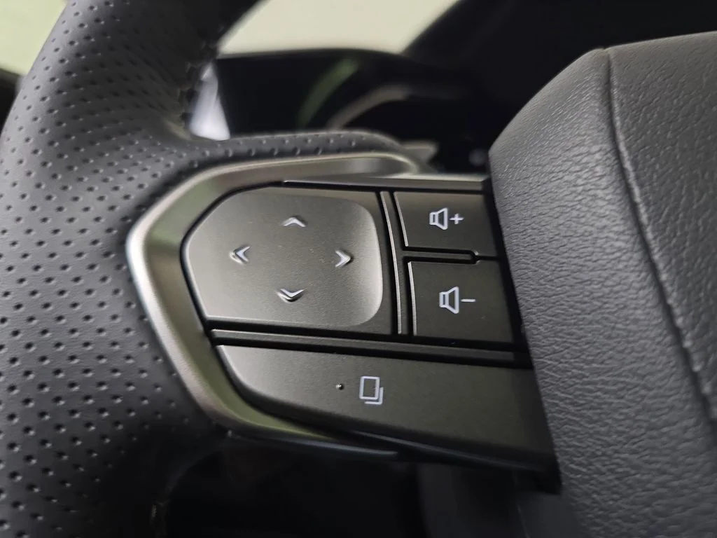 New 2026 Ultra White Lexus 350 F SPORT Handling image 17