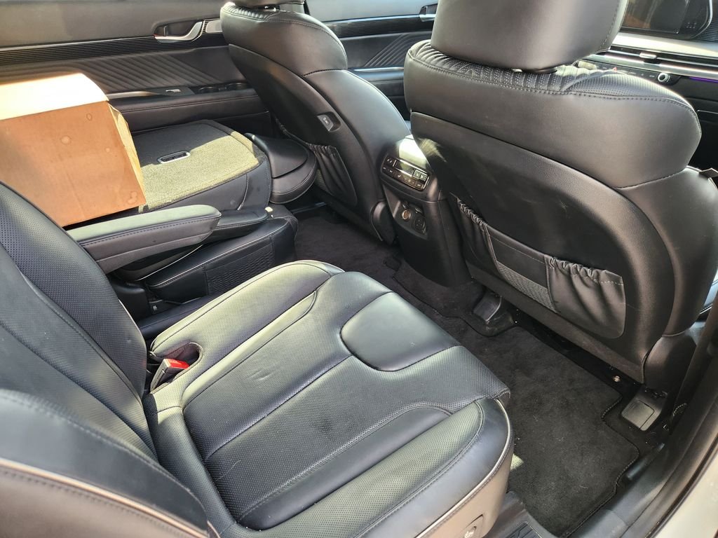 Used 2024 Hyper White Hyundai Calligraphy image 11