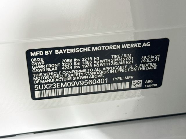Used 2027 White Metallic BMW xDrive40i image 33