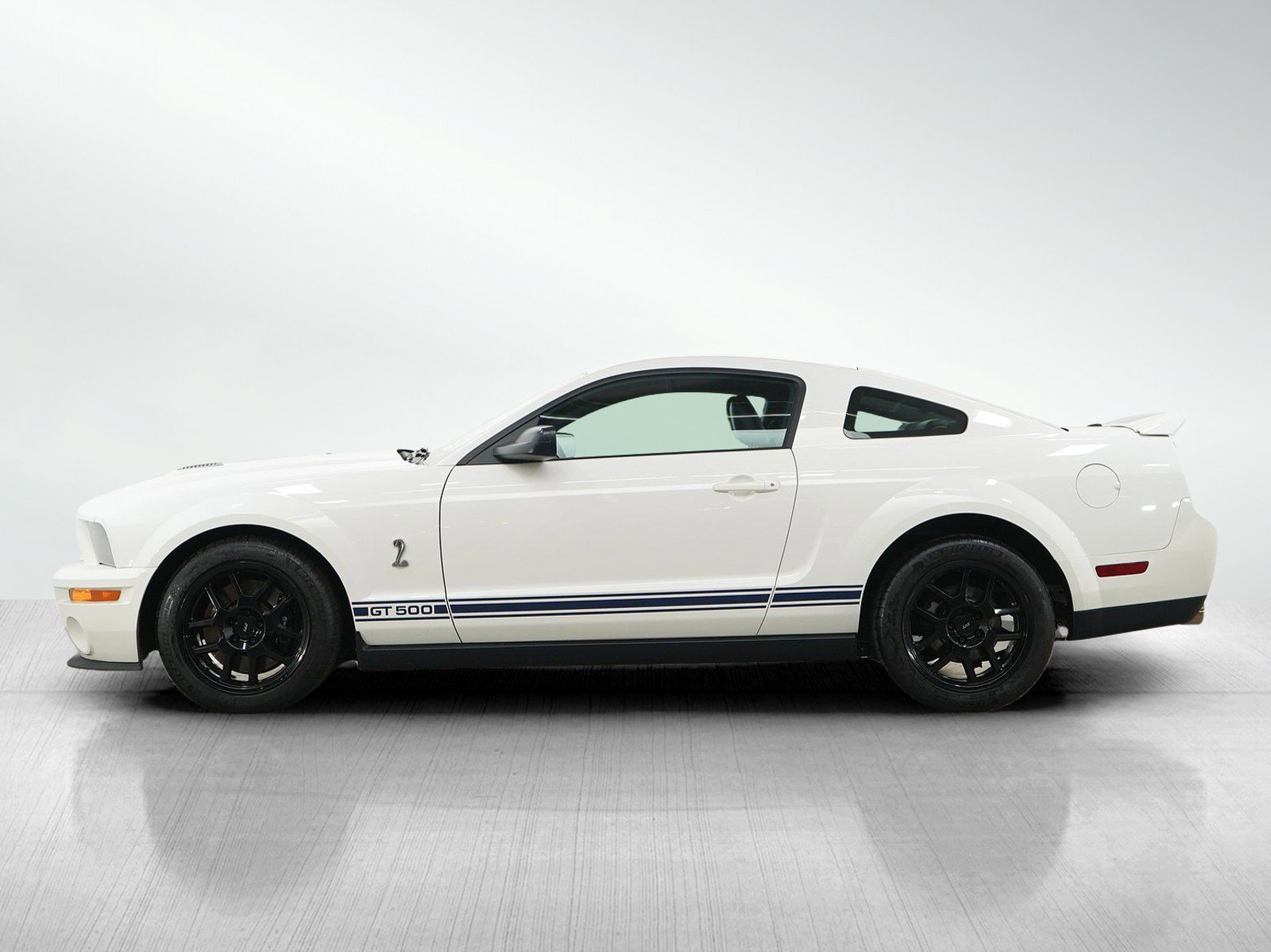 Used 2007 Ford Mustang Shelby GT500 with VIN 1ZVHT88S575256286 for sale in Minneapolis, Minnesota