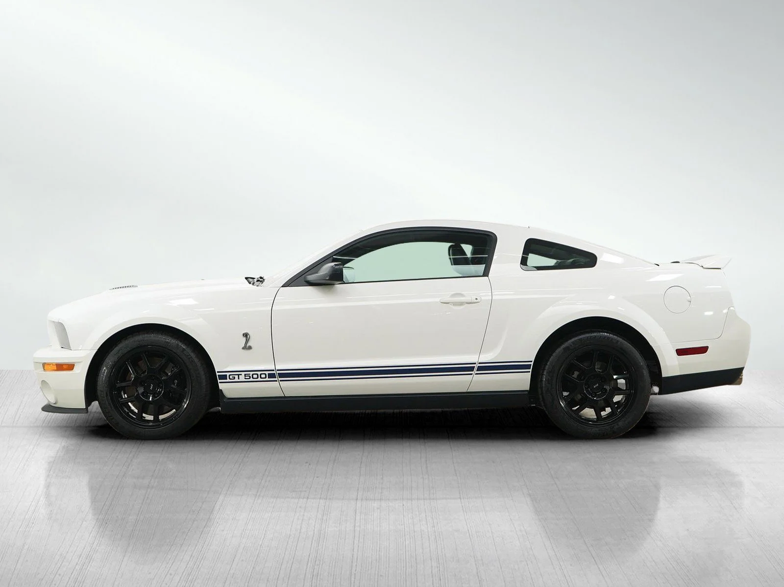 Used 2007 Ford Mustang Shelby GT500 with VIN 1ZVHT88S575256286 for sale in Minneapolis, Minnesota