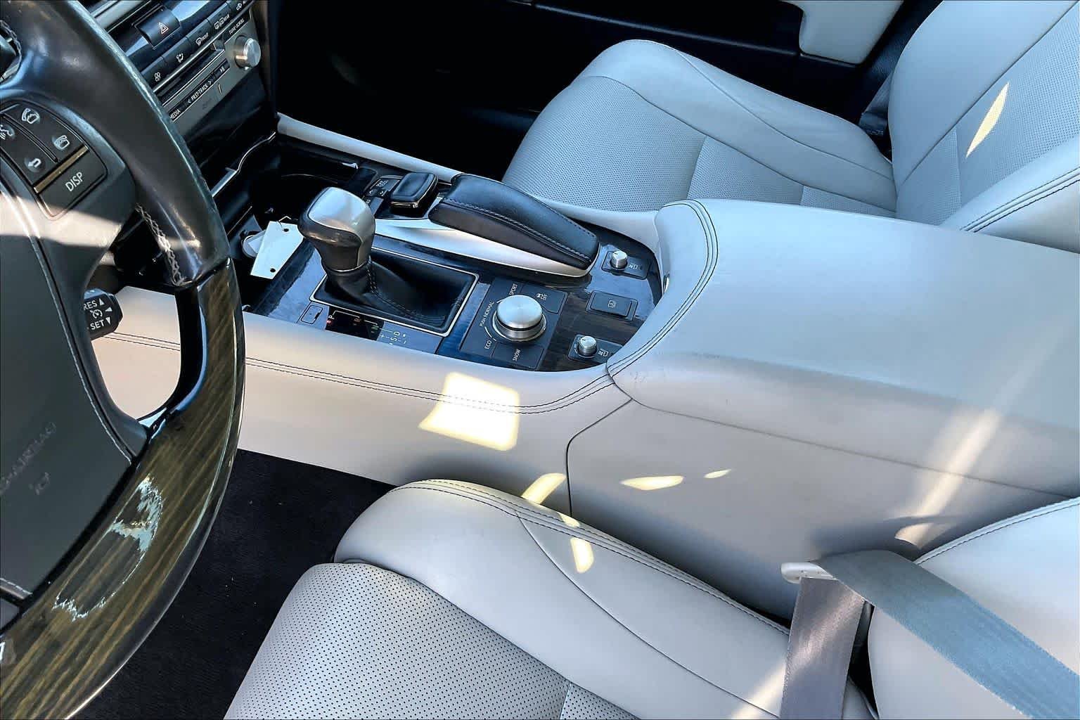 Used 2015 Nebula Gray Pearl Lexus  image 16