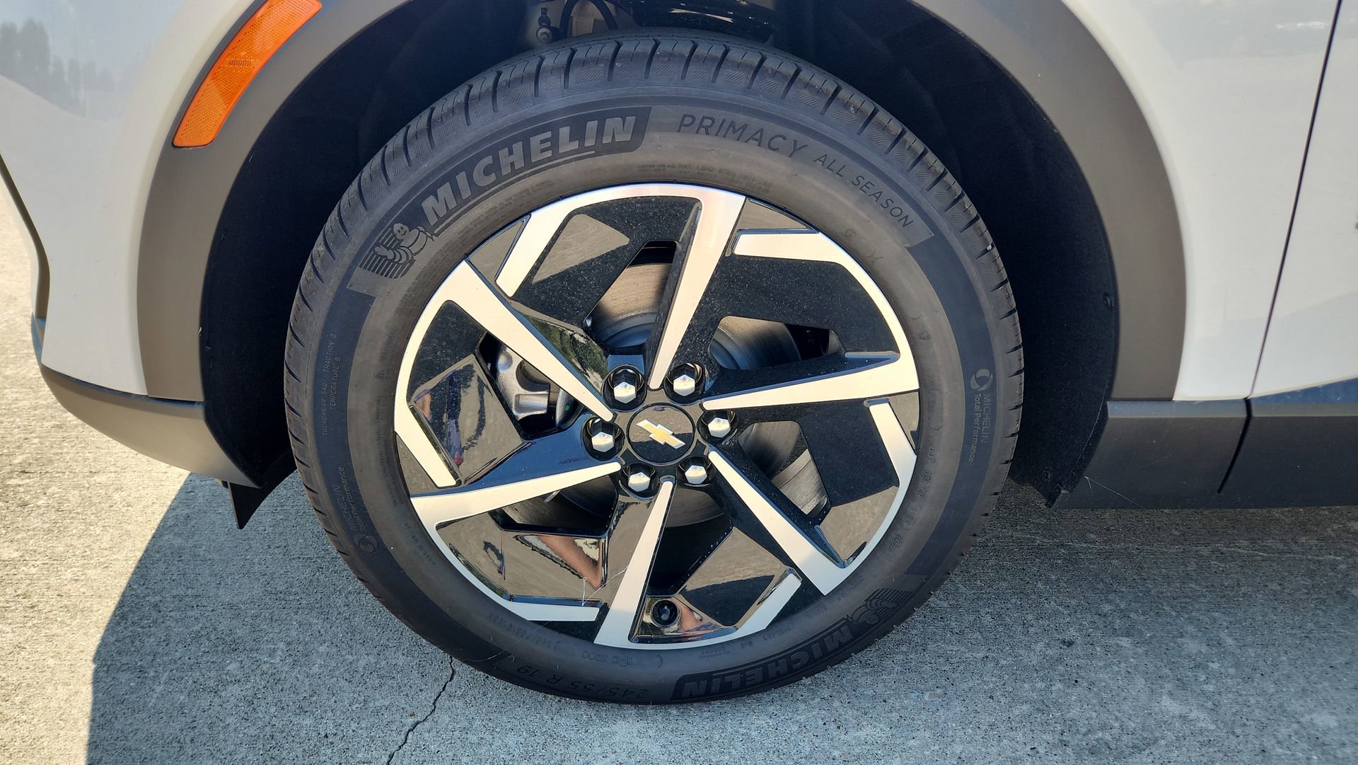 2026 Chevrolet Equinox EV 2LT - Photo 9