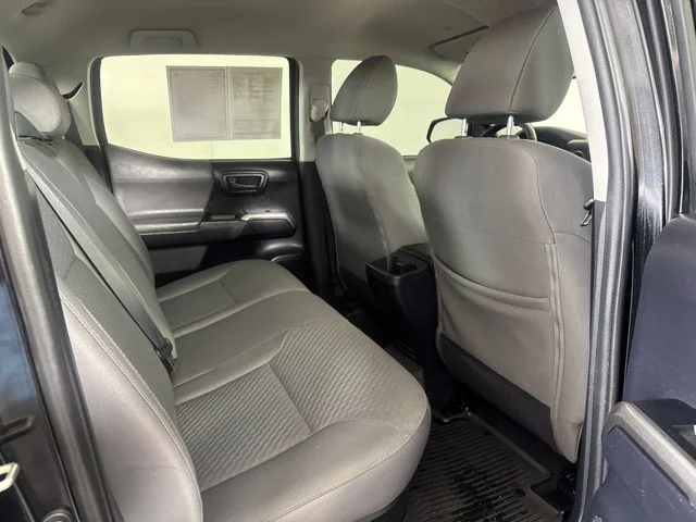 Certified Used 2020 Midnight Black Metallic Toyota SR5 image 5