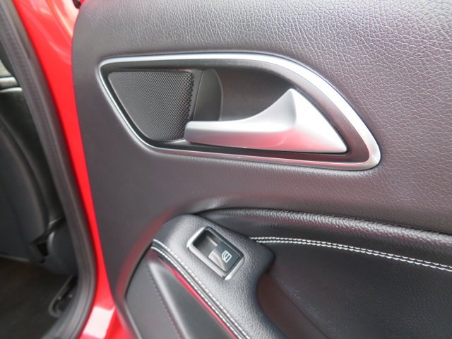 Used 2020 Jupiter Red Mercedes-Benz GLA 250 image 10