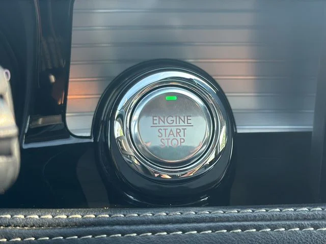 Used 2022 Silver Lincoln Standard image 13