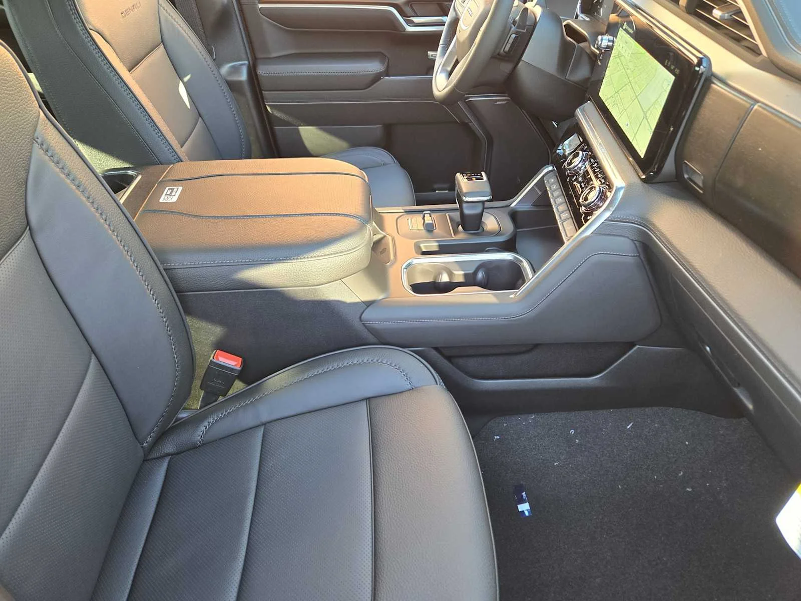 2026 GMC Sierra 1500 Denali - Photo 9