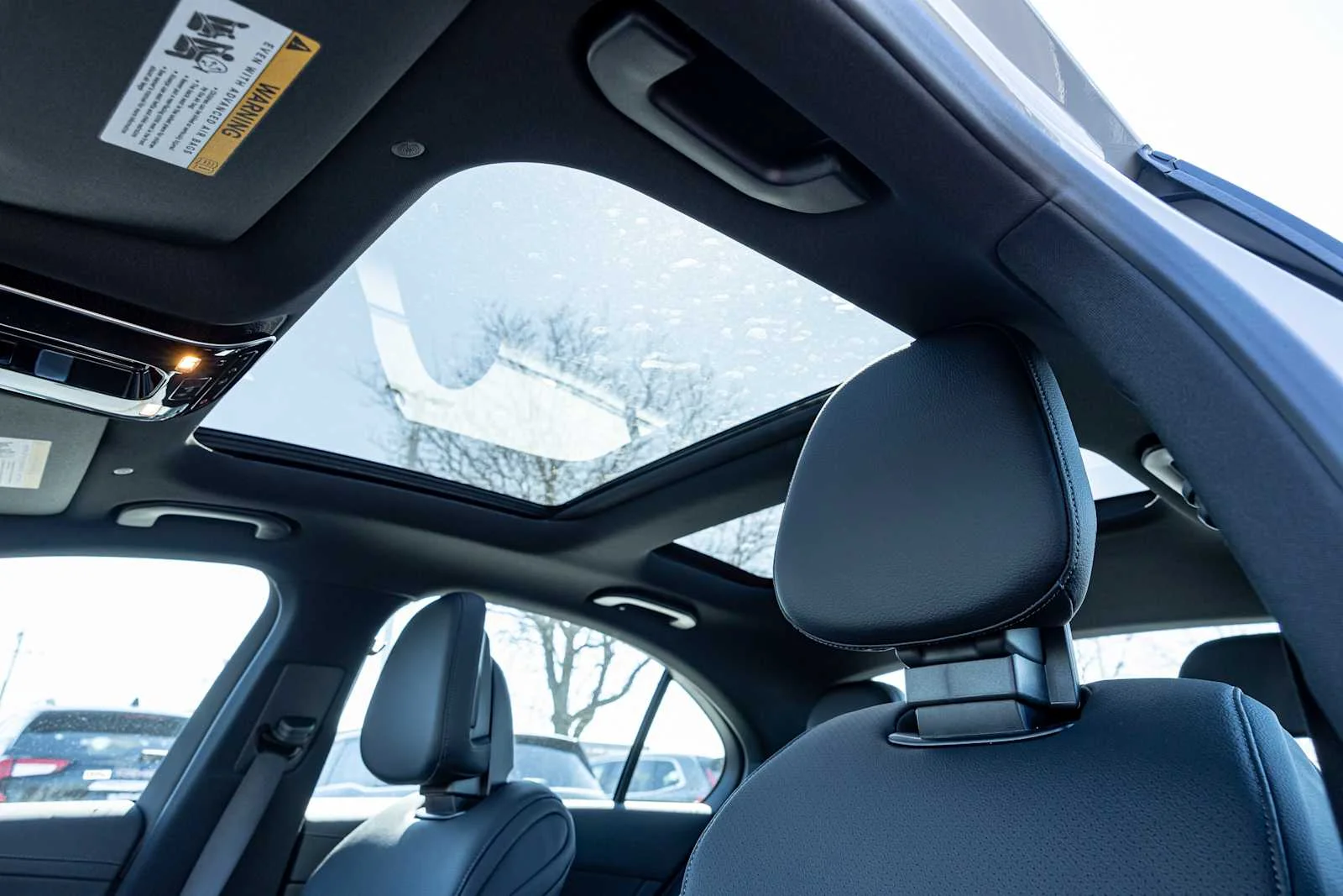 New 2026 MANUFAKTUR Alpine Grey Mercedes-Benz C 300 image 22