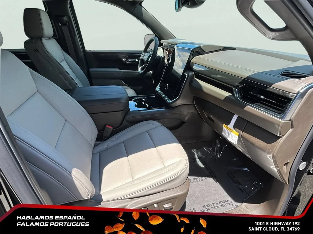 New 2026 Onyx Black GMC Elevation image 35