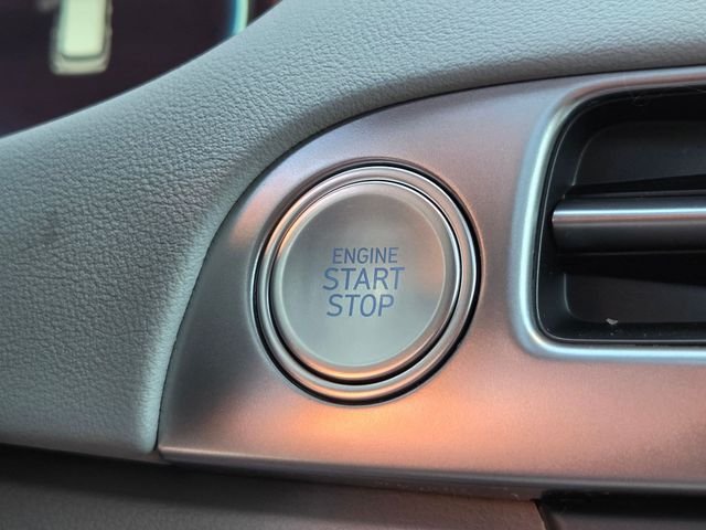Used 2024 Silver Hyundai SEL image 17