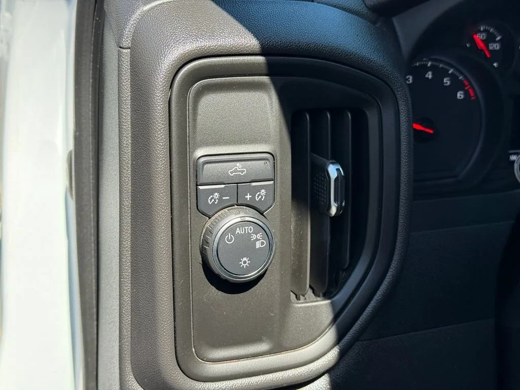 Used 2023 SUMMIT WHITE Chevrolet Custom image 24