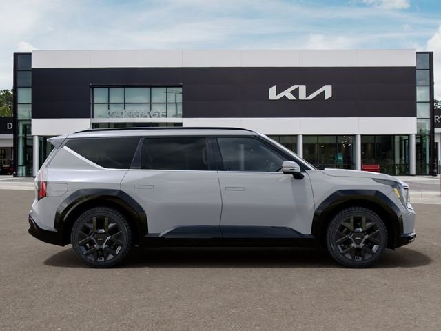 New 2026 Wolf Gray Kia Land AWD image 7