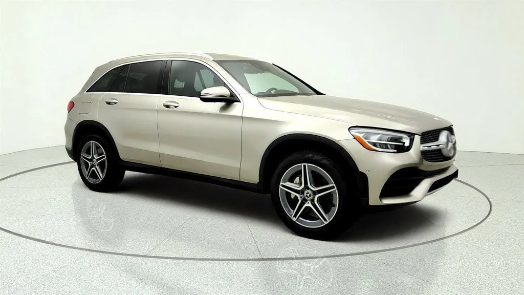 Used 2022 Mojave Silver Metallic Mercedes-Benz GLC 300 4MATIC SUV w/ AMG® Line & Premium Package Lite image 3