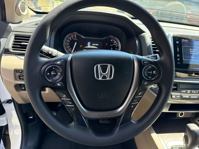 Used 2016 White Diamond Pearl Honda EX image 19