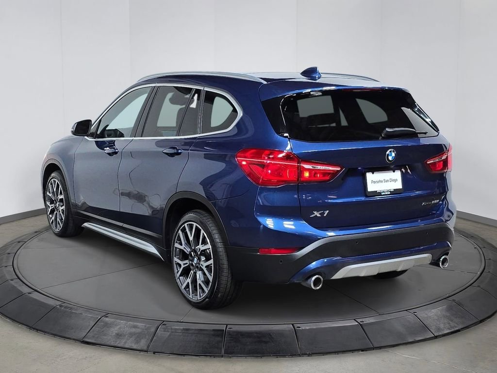 Used 2021 Blue BMW sDrive28i image 3