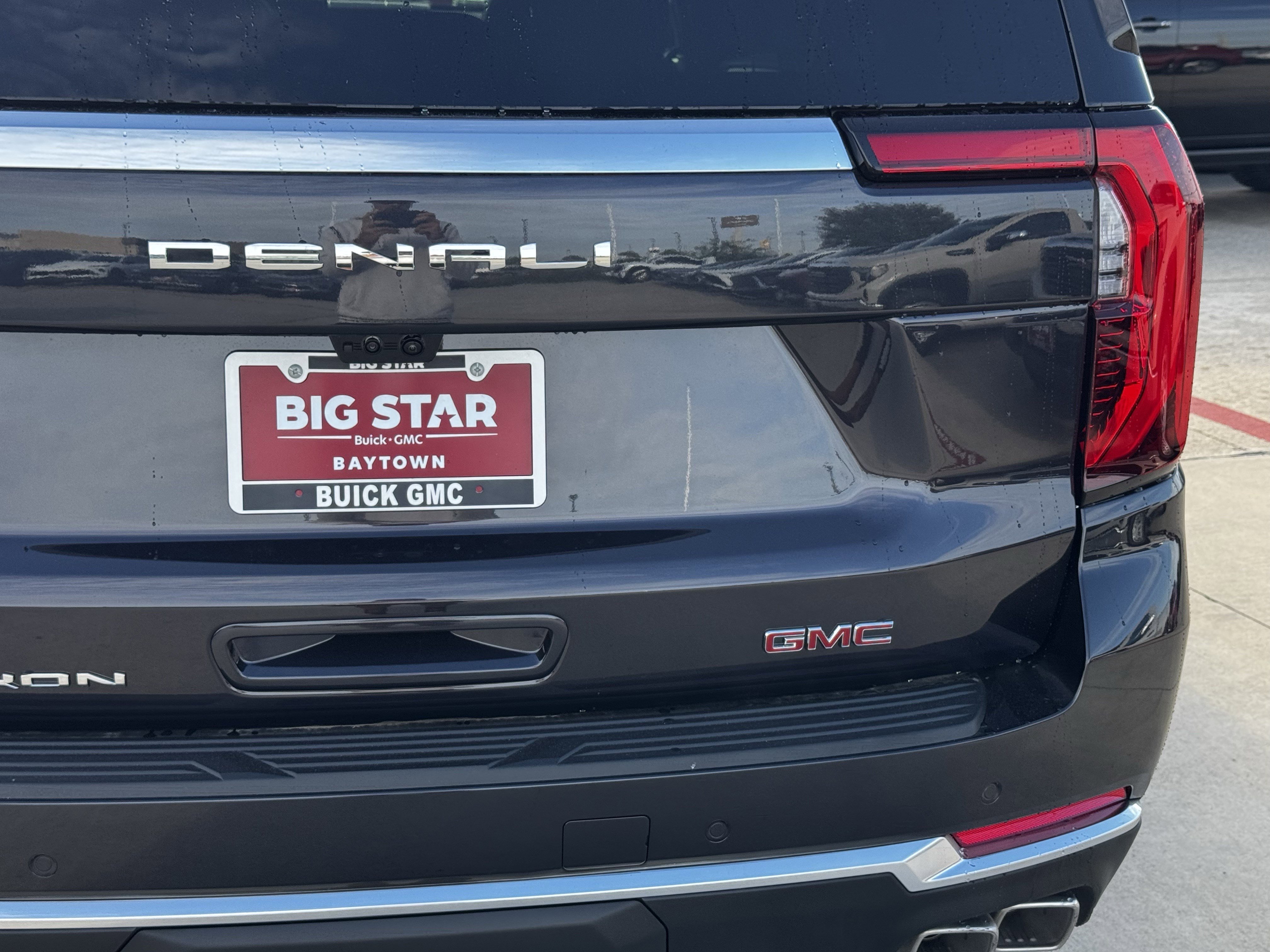 2026 GMC Yukon XL Denali - Photo 9