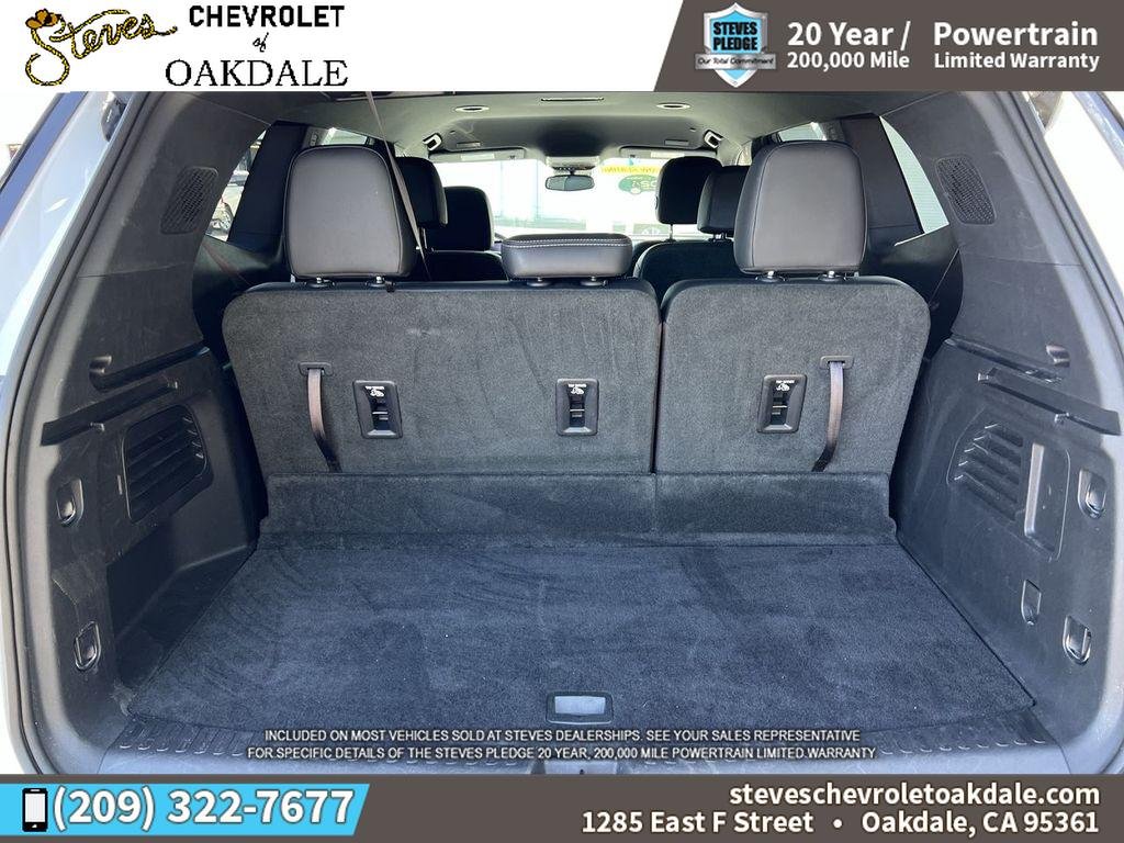 Used 2025 Summit White Buick Sport Touring image 30