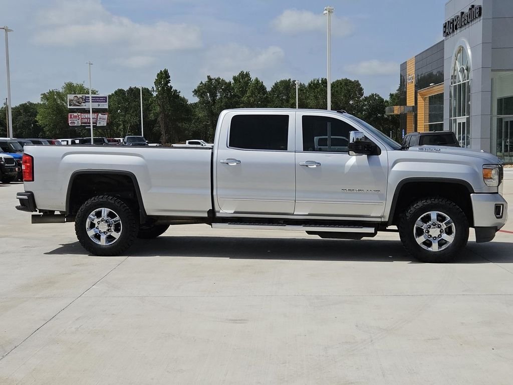 Used 2018 Silver GMC Denali image 8