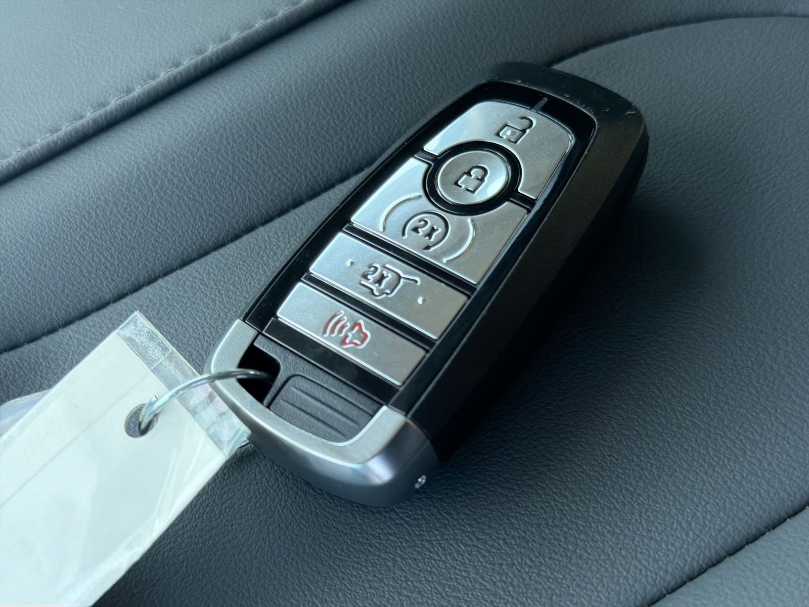 New 2026 Oxford White Ford Active image 35