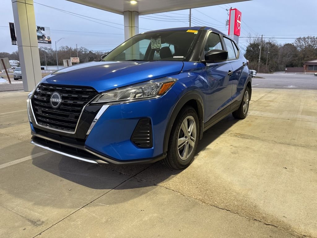 2024 Nissan Kicks S