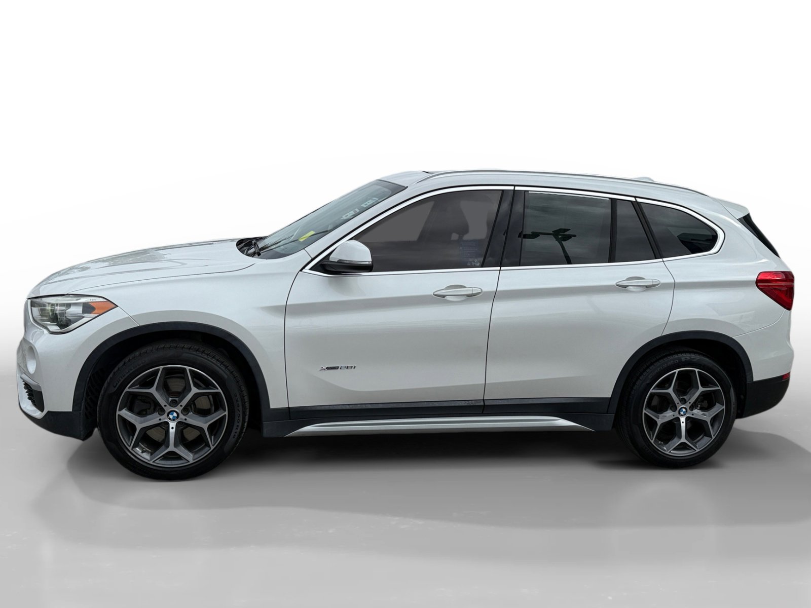 Used 2017 BMW X1 28i with VIN WBXHT3C34H5F68869 for sale in Santa Clara, CA