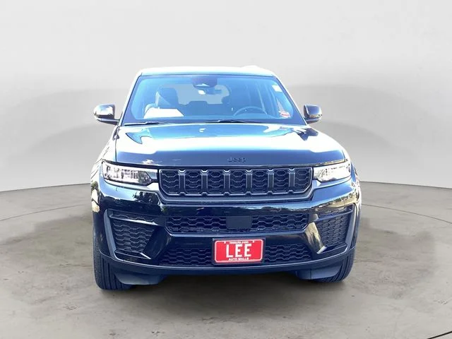 New 2027 Black Jeep Laredo Altitude image 9