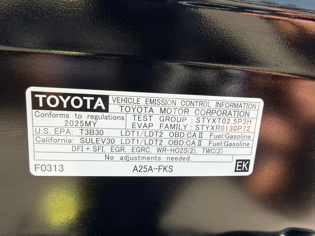 Used 2025 Black Toyota XLE image 22