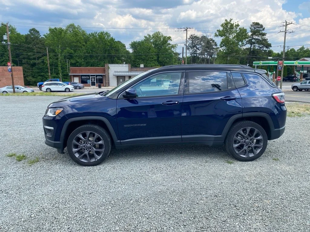 Used 2020 Blue Jeep Limited image 6