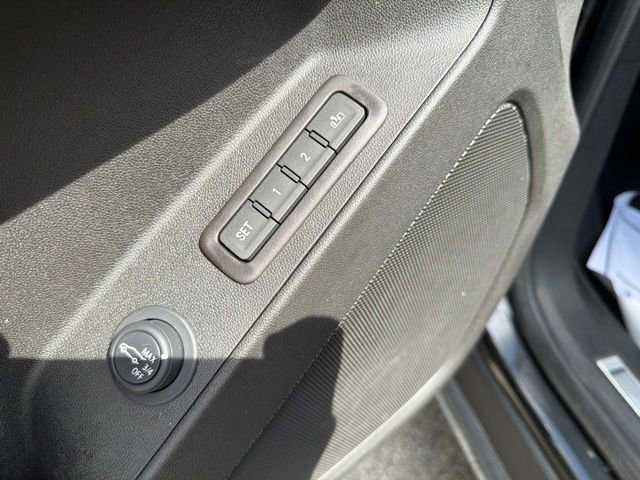 Used 2021 MOSAIC BLACK METALLIC Chevrolet Premier image 22