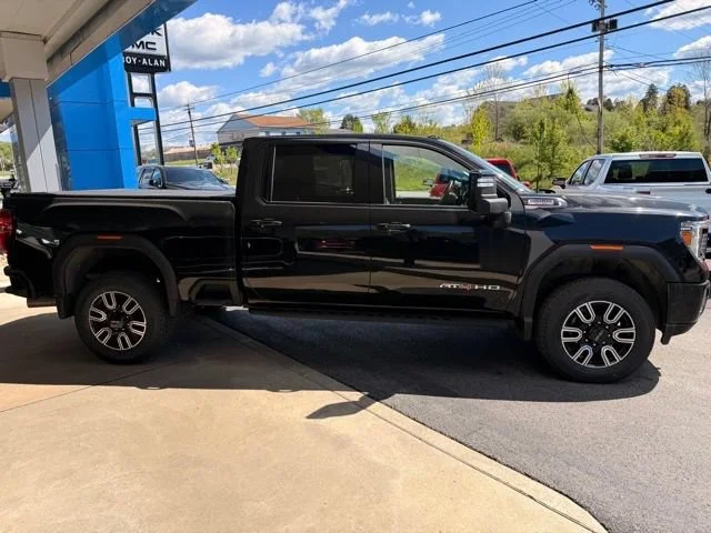 2022 GMC Sierra 2500HD AT4 - Photo 9