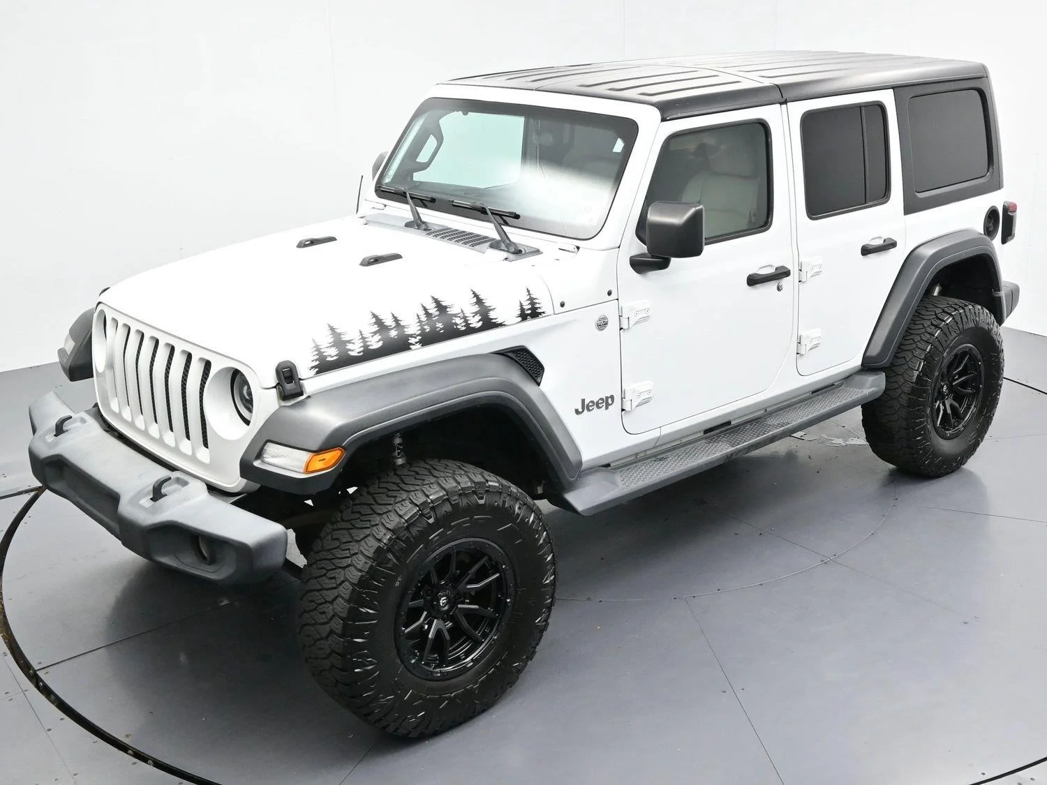 Used 2020 Bright White Clearcoat Jeep Sport S image 34