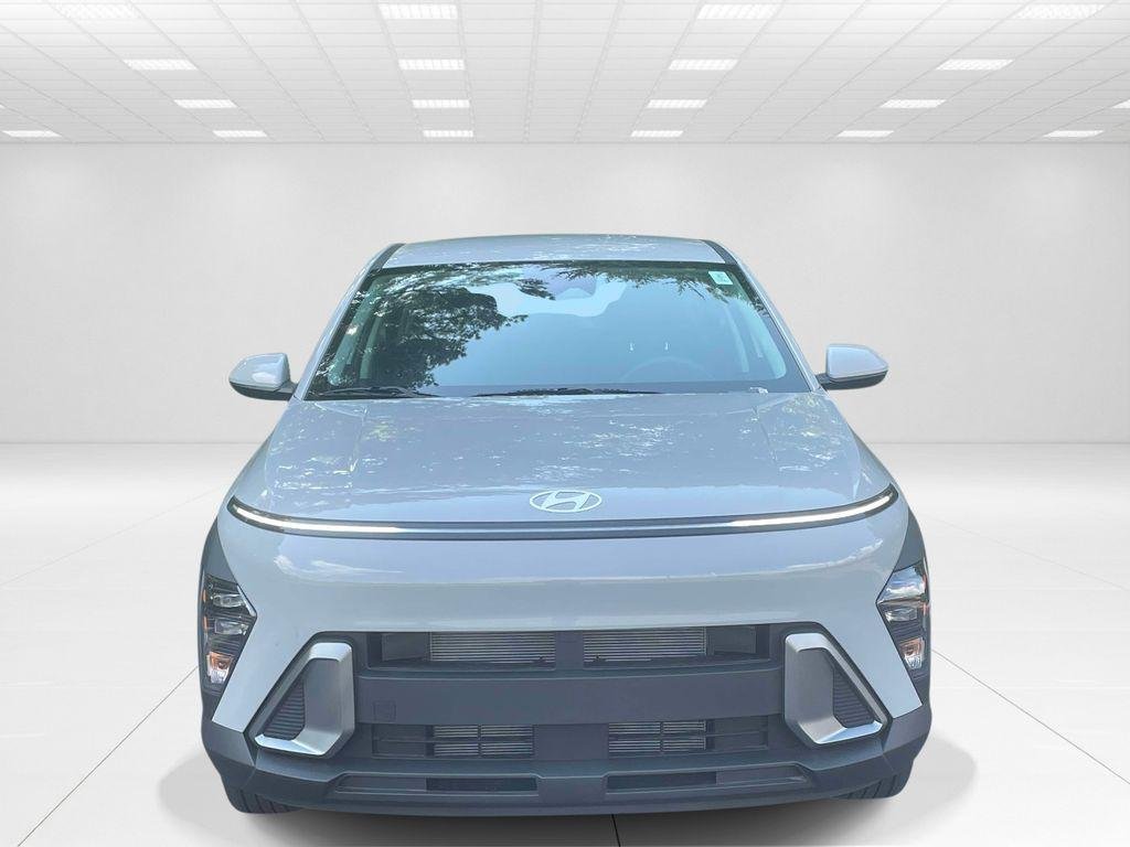 New 2026 Gray Hyundai SE FWD image 2