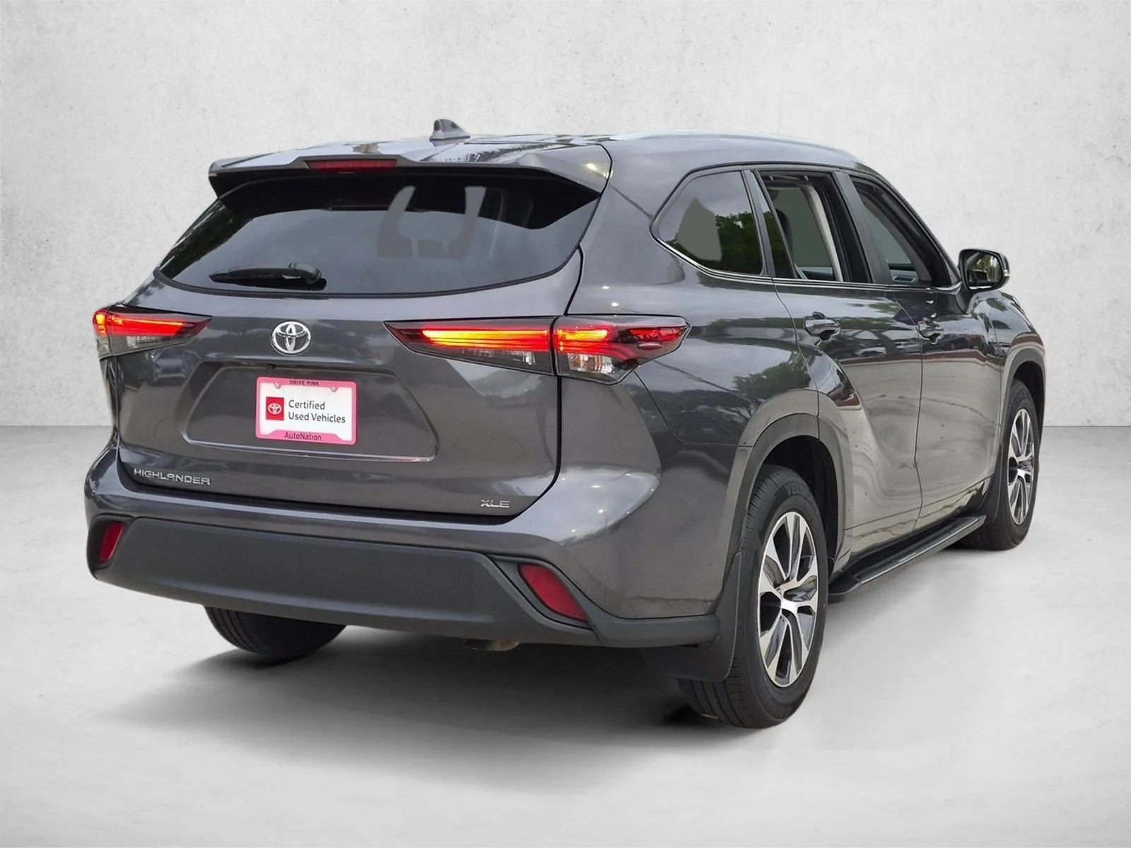 Used 2024 Magnetic Gray Metallic Toyota XLE image 5