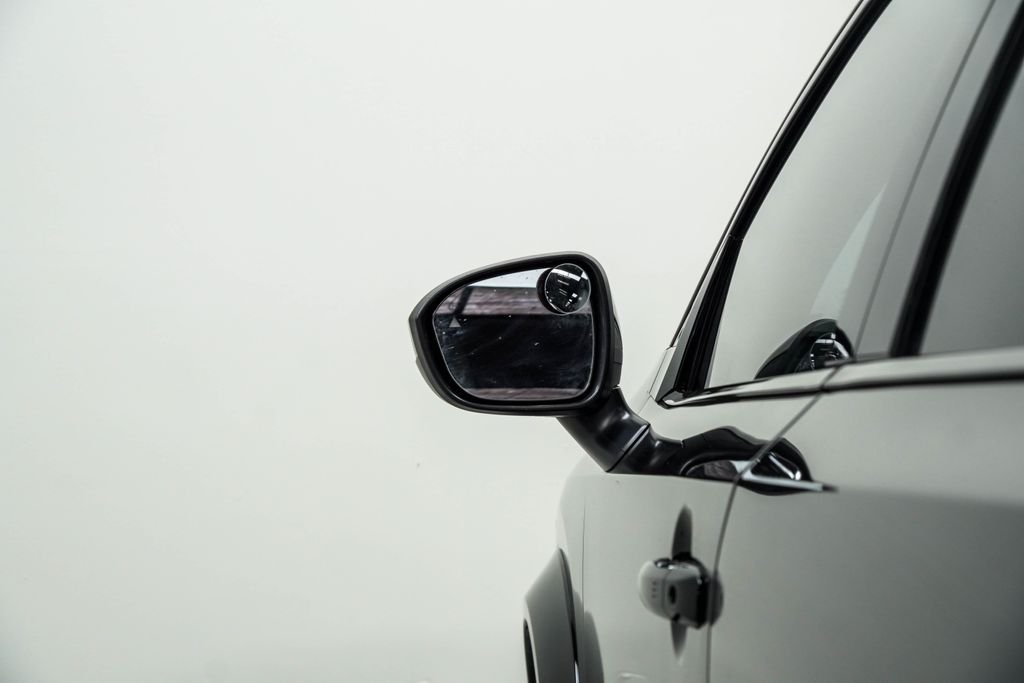 Used 2023 Black Nissan ENGAGE e-4ORCE image 14
