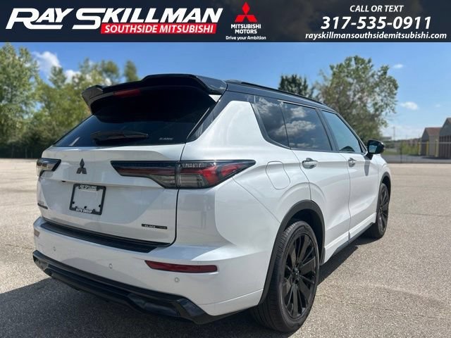 New 2026 White Diamond/Black Roof Mitsubishi Black Edition image 5