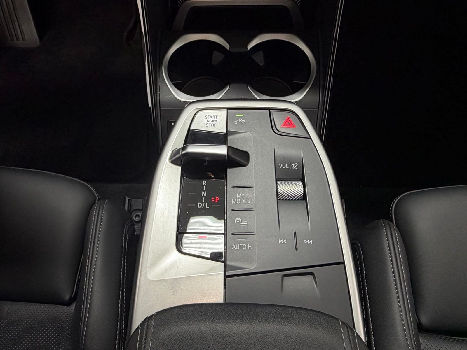 Used 2023 Black Sapphire Metallic BMW xDrive28i image 22
