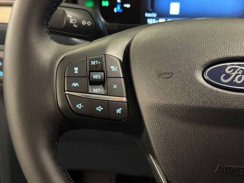 New 2026 Gray Ford Lariat image 38