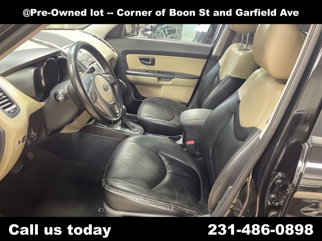 Used 2011 Gray Kia Exclaim image 14