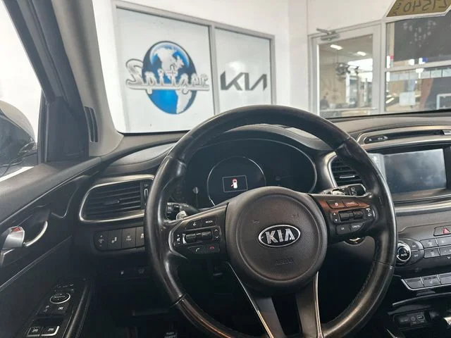 Used 2017 Silver Kia EX image 13