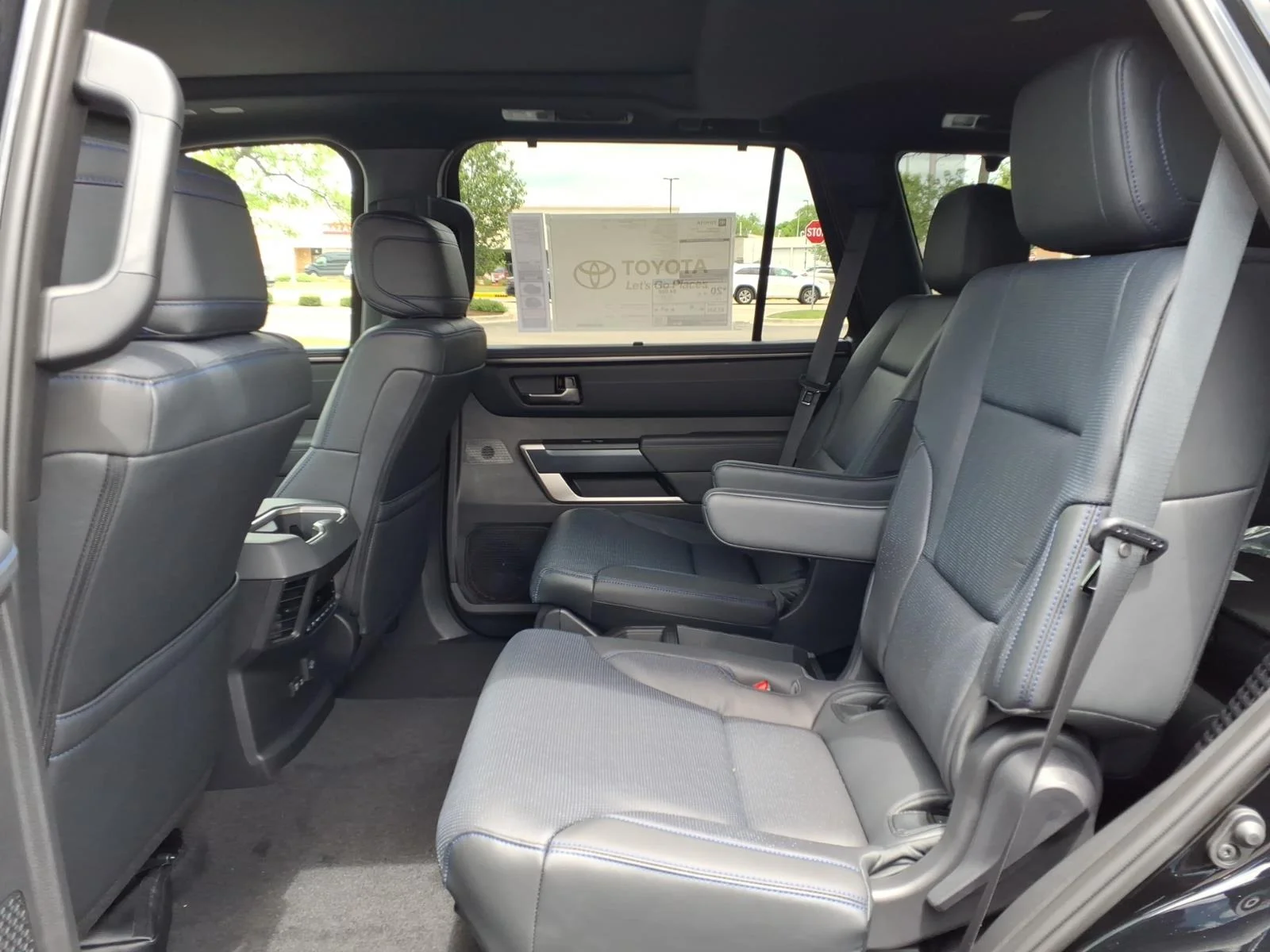 2026 Toyota Sequoia Platinum - Photo 12