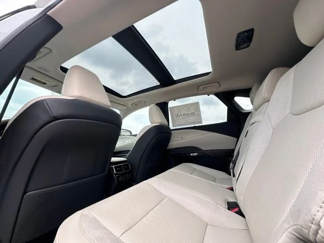New 2026 Eminent White Pearl Lexus LUXURY image 20