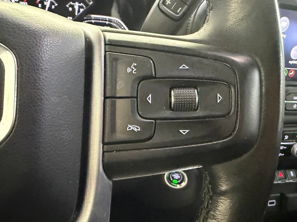 Used 2020 ONYX BLACK GMC SLT image 17