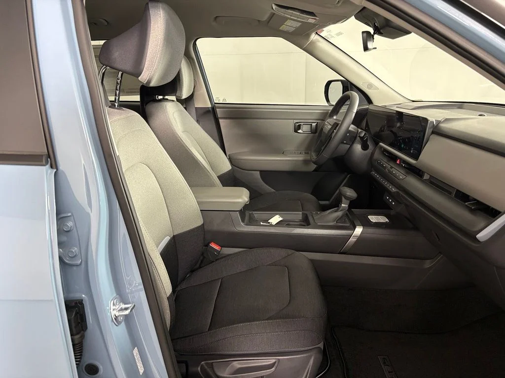 New 2027 Frost Blue / Black Roof Kia S image 42