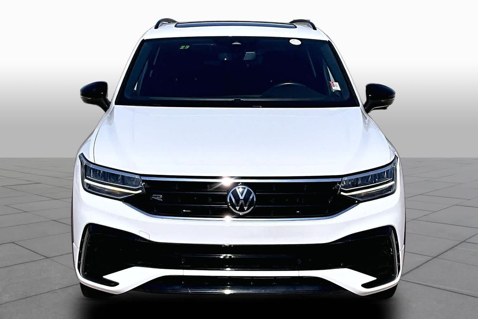 Used 2022 Pure White Volkswagen SE R-Line Black image 4