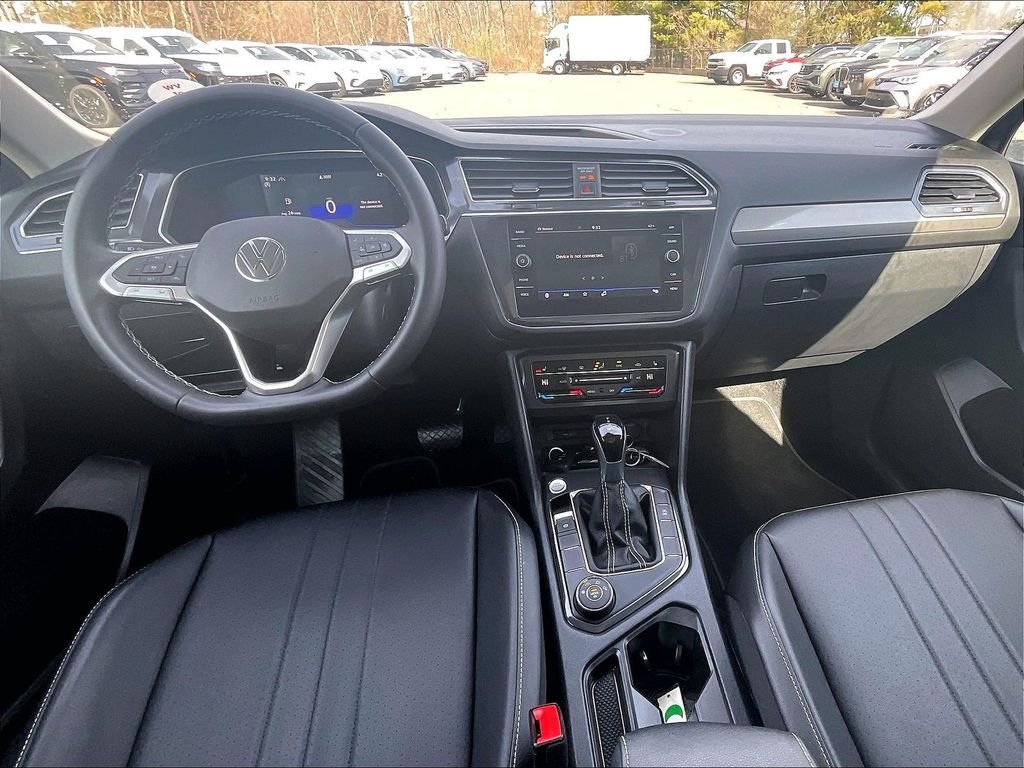 Used 2023 Black Volkswagen 2.0T SE image 20