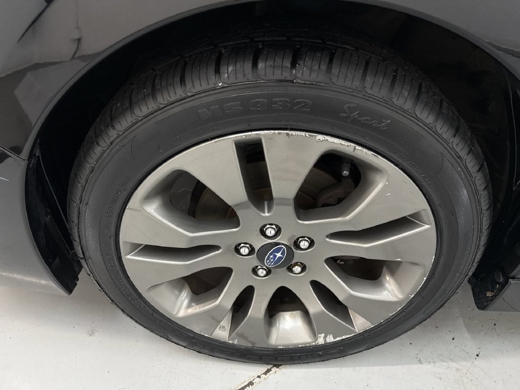 Used 2015 Crystal Black Silica Subaru 2.0i Sport Limited image 30