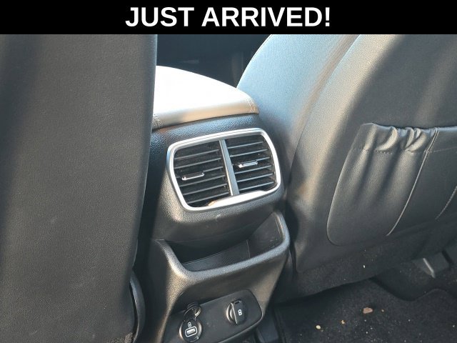 Used 2020 Gray Hyundai SEL image 8