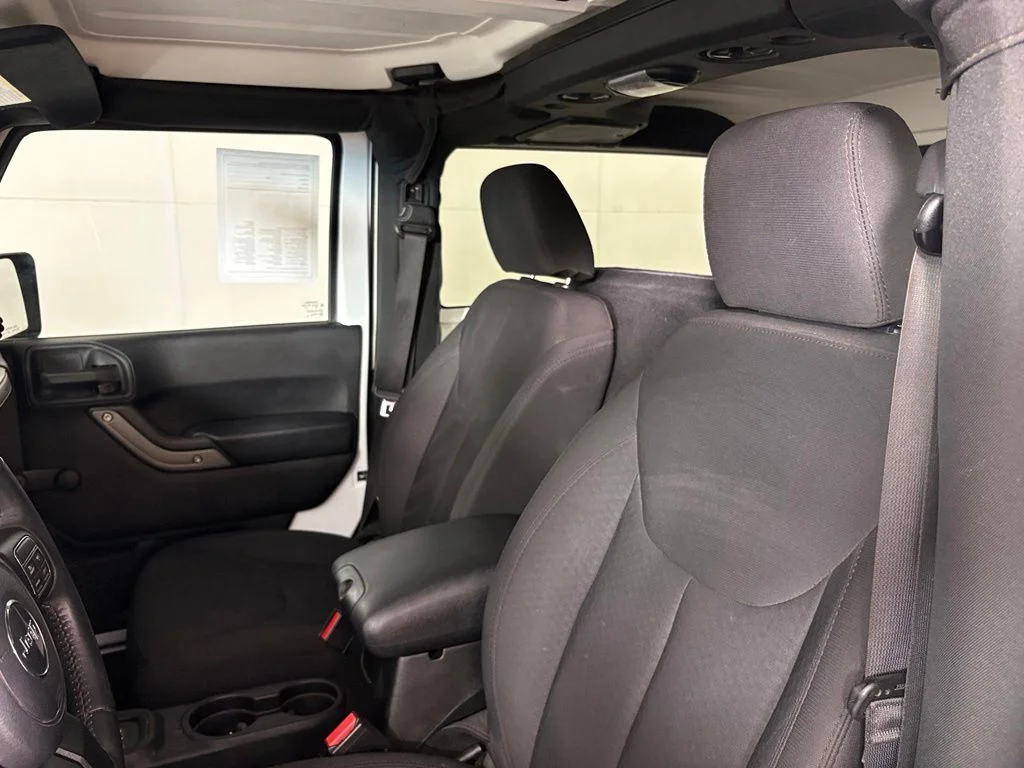 Used 2017 White Jeep Sport image 18