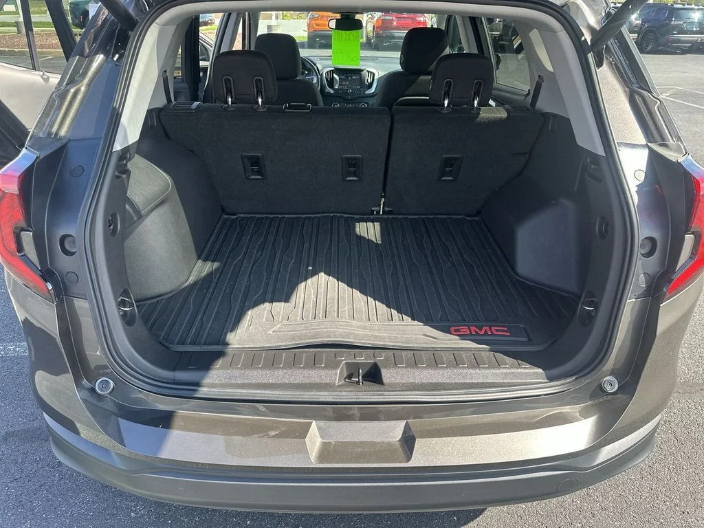 Used 2020 Gray GMC SLE image 29